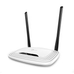 Compra Router 300Mbps Wireless Con Switch 4 Porte Router 300Mbps Wireless Con Switch 4 Porte